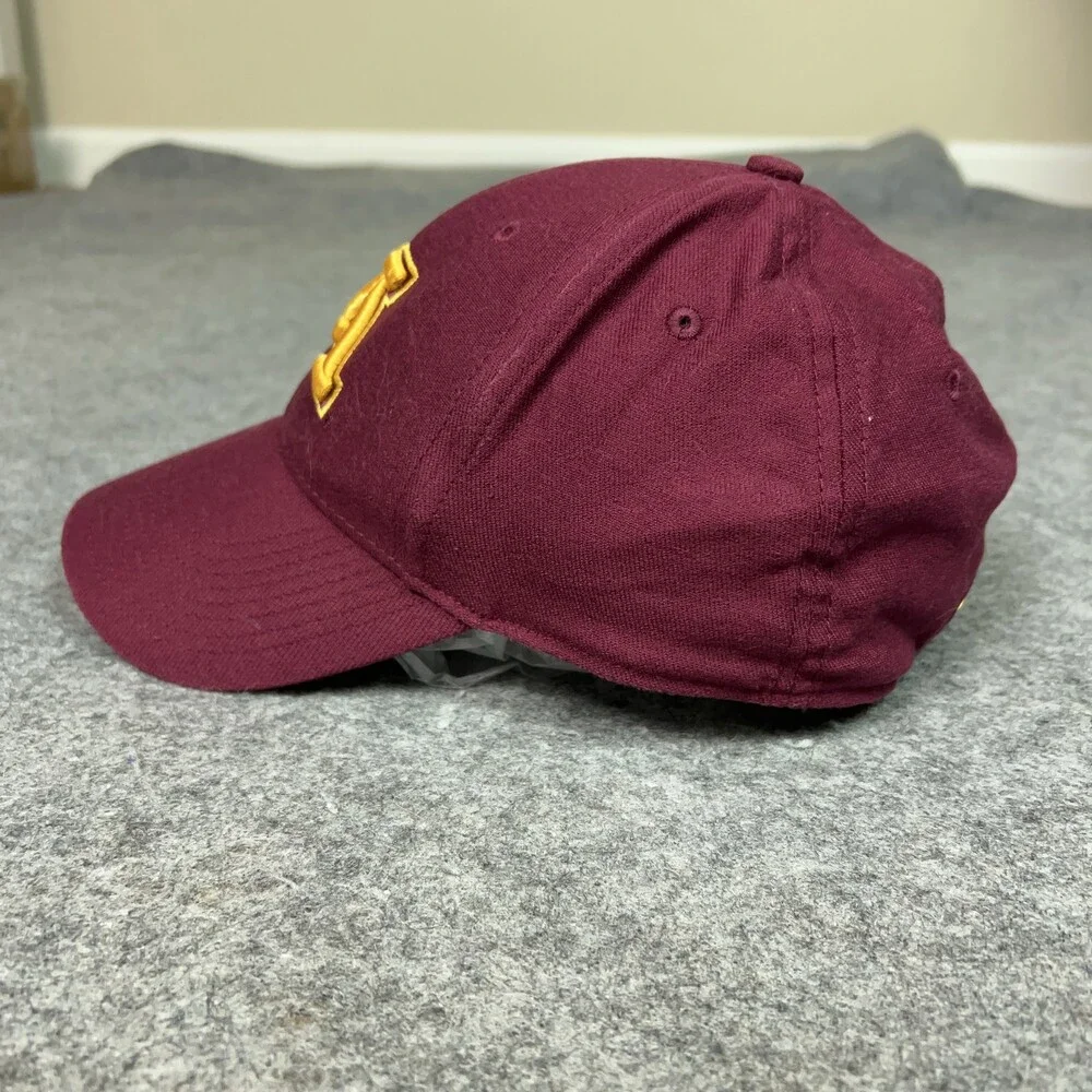 Minnesota Golden Gophers Hat Cap Flex One Size Mens‎ Maroon NCAA College Nike